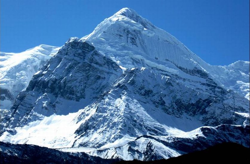 Gangapurna above Manang Village