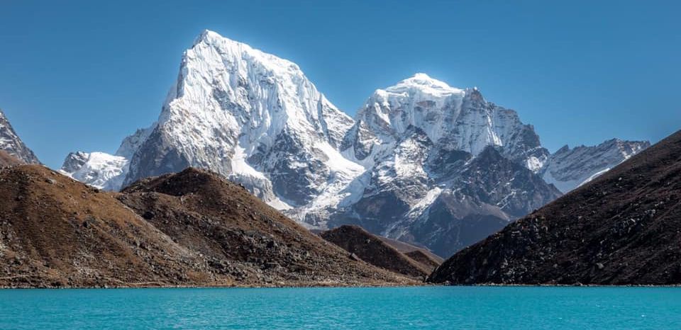 Mounts Cholatse and Taboche