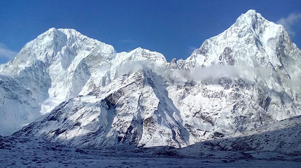 Taboche and Cholatse from Dzongla