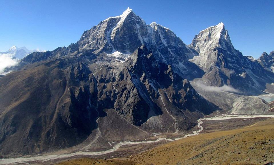 Mount Taboche and Mount Cholatse on route to Everest Base Camp