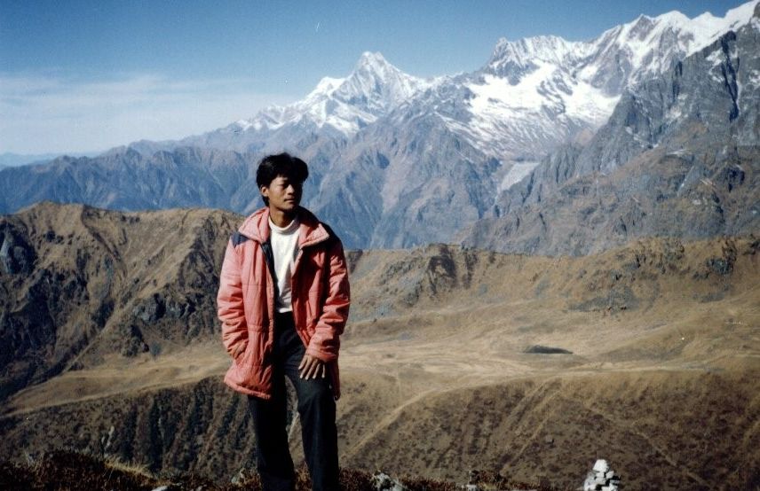 Macchapucchre ( Fishtail Mountain ) and Annapurna Himal from Rambrong Danda