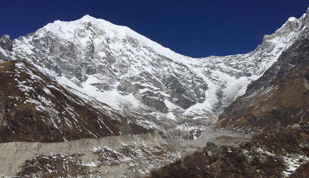 Langtang Lirung and Kimshung