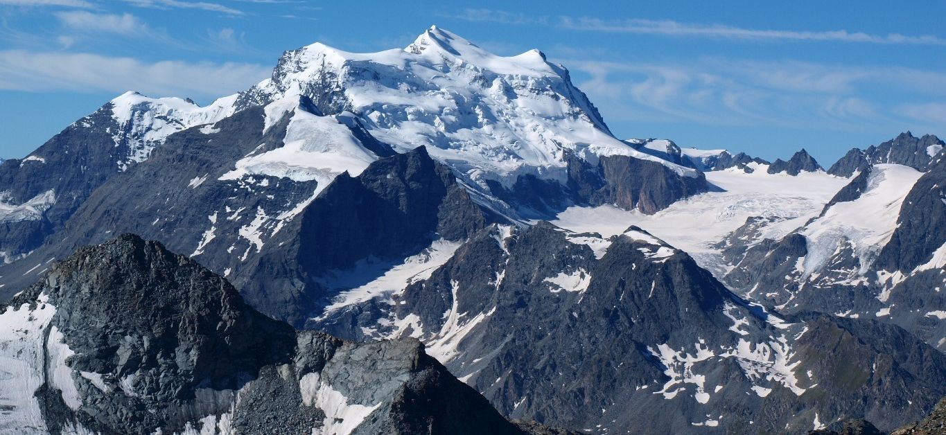 Grand Combin ( 4314 metres ) in the Swiss Alps