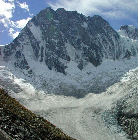 North Face of Grandes Jorasses ( 4208m ) above Mer de Glace