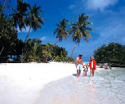 http://www.islandsmaldives.com