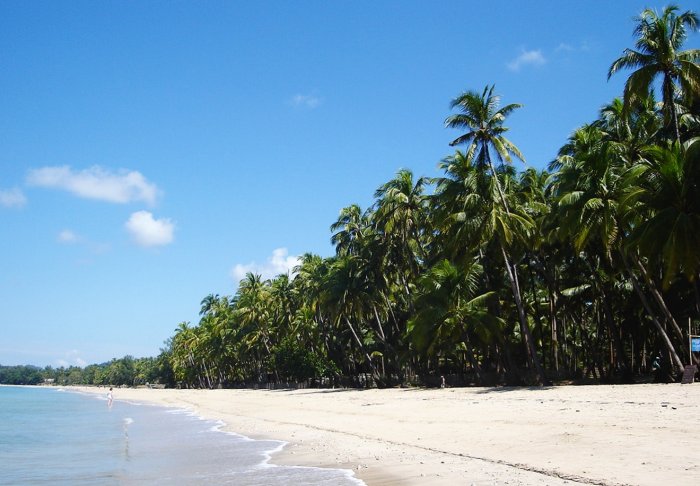 Ngapali Beach on the Bay of Bengal on the western coast of Myanmar / Burma