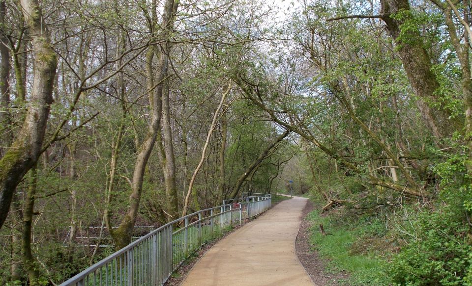 Path through the Craigdhu Wedge