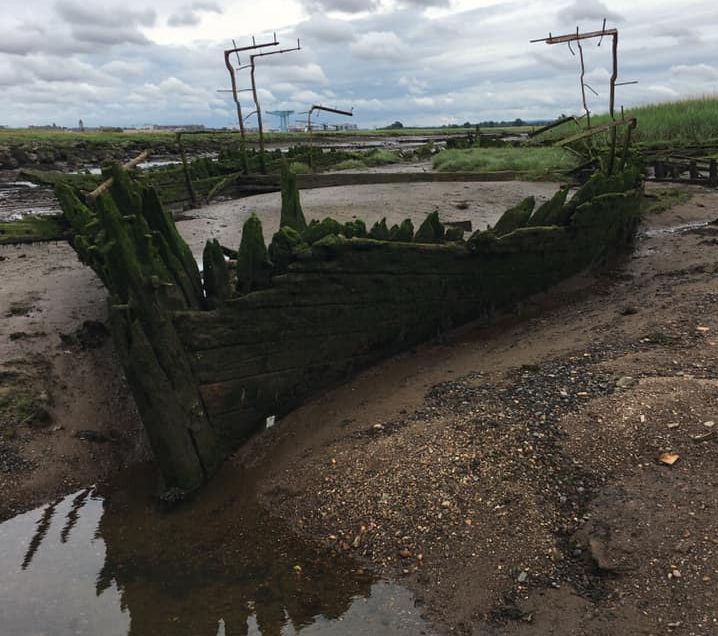 Remains of wooden barges / ‘mud punts’