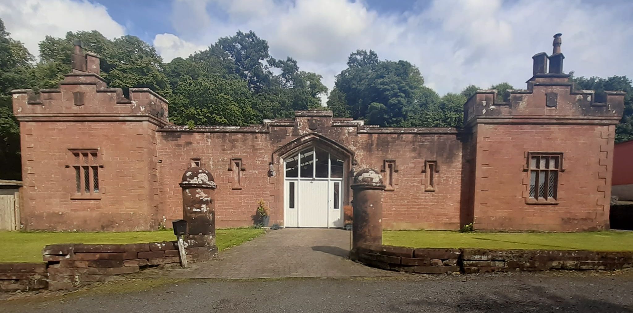 Sandstone building on Red Road