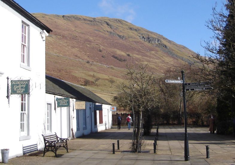 Clachan of Campsie beneath the Campsie Fells