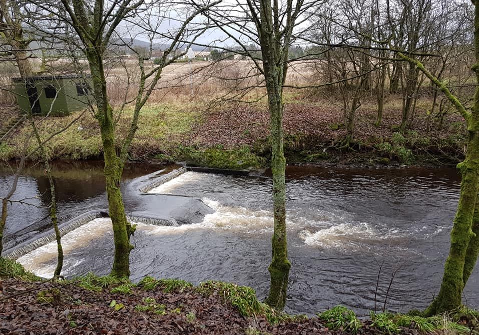 Weir on the Glazert Water on the Thomas Muir Trail / Strathkelvin Railway Path