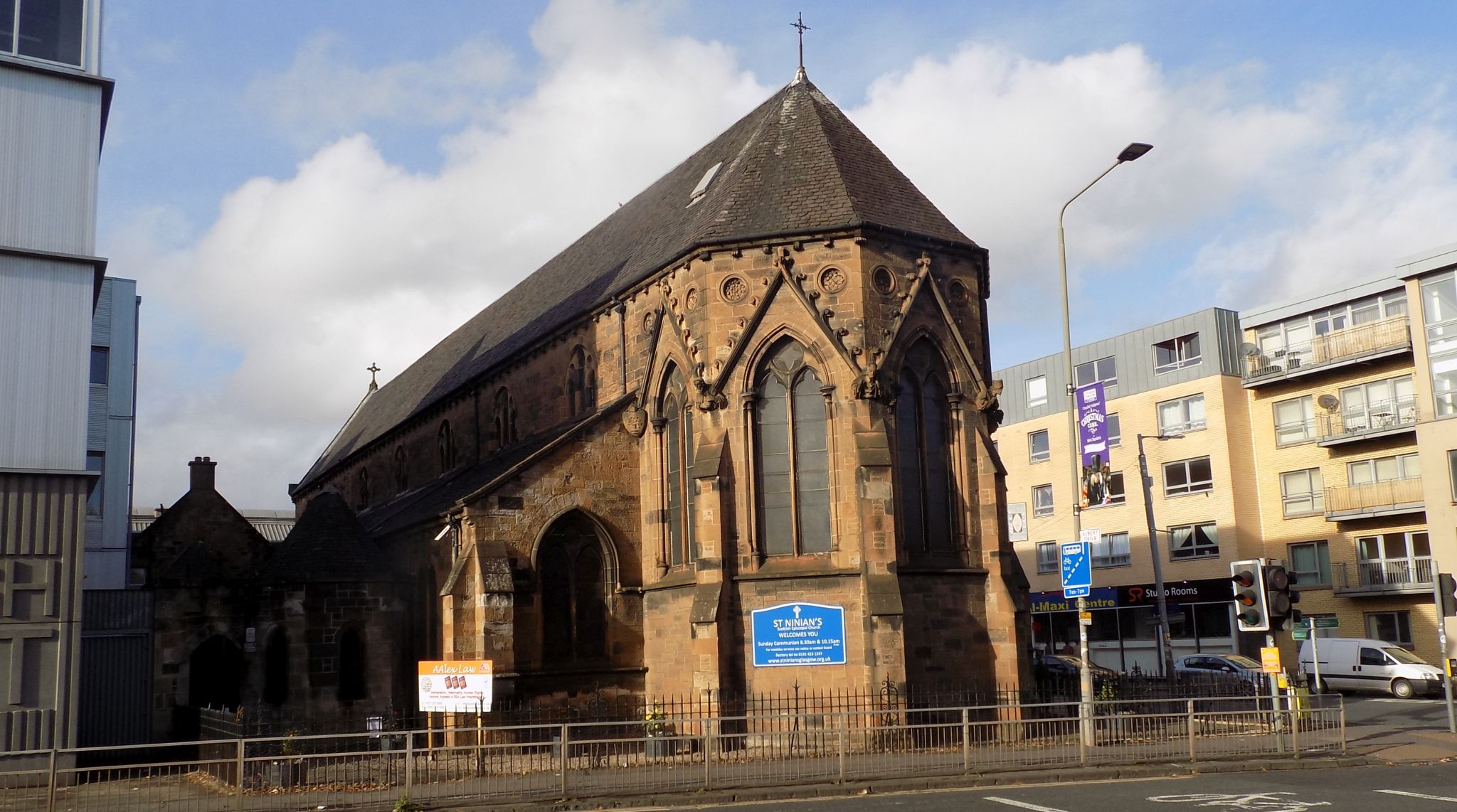 St Ninian's church on the corner of Albert Drive and Pollokshaws road